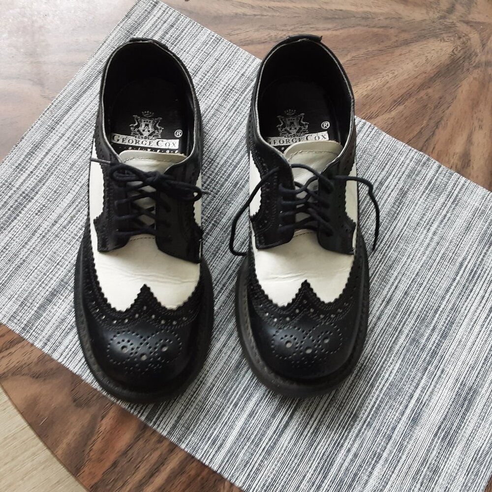 Shoes, oxford,  Georges Cox, UK 3 (us 6), black and white